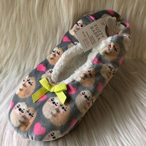 Fuzzy Babba Hugging Sloths Slipper Socks